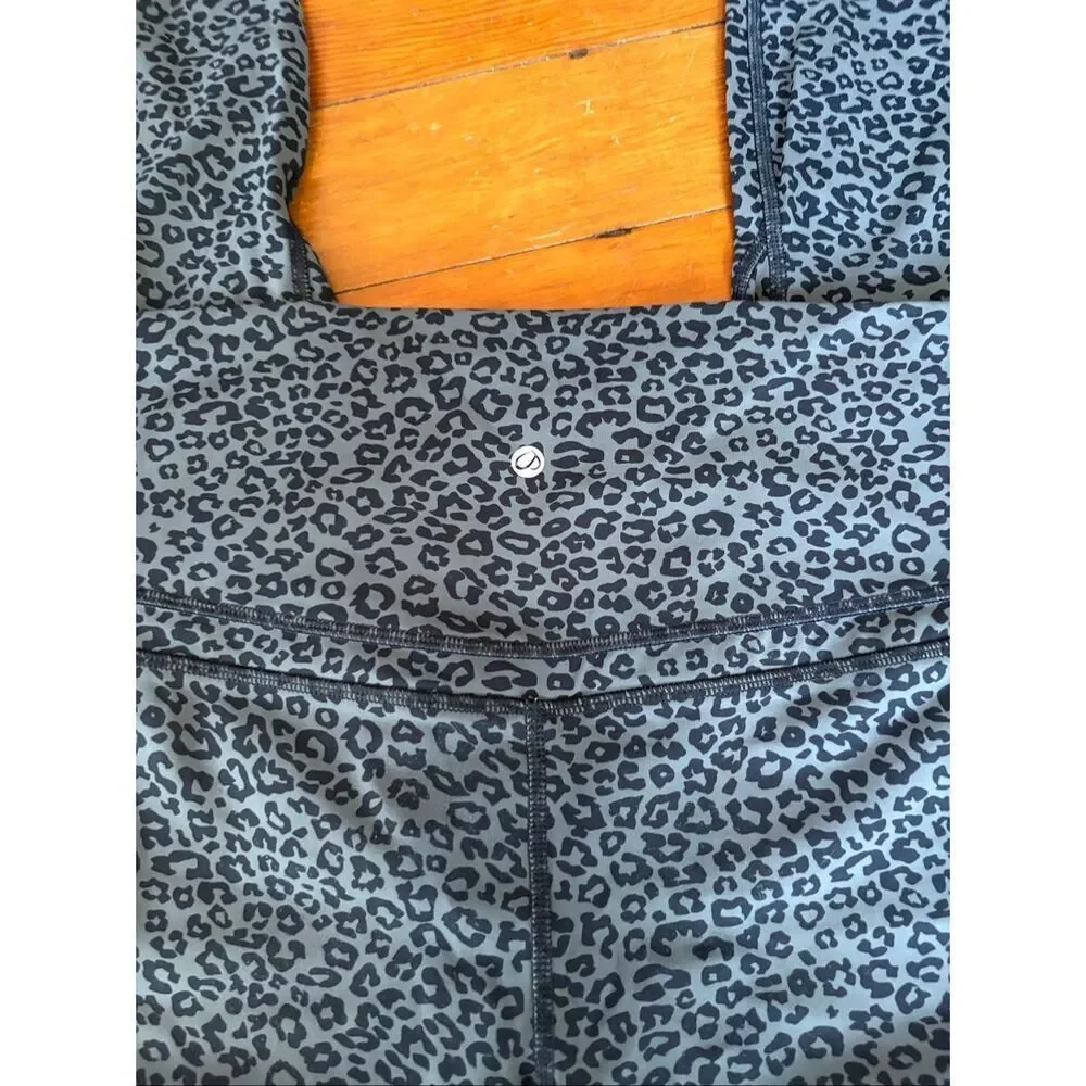 CRZ Yoga Cheetah Black and Gray Leggings - Picture 4 of 8